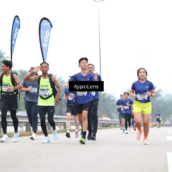 Runner Photo 7383090