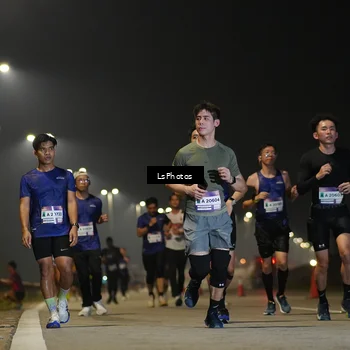 Runner Photo 7383098
