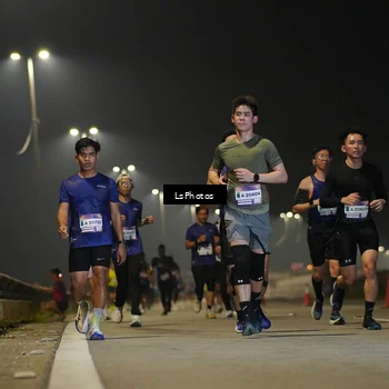 Runner Photo 7383099