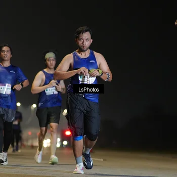 Runner Photo 7383103