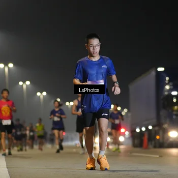 Runner Photo 7383135