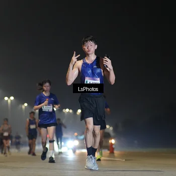 Runner Photo 7383144