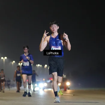 Runner Photo 7383146