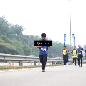 Runner Photo 7383147