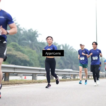 Runner Photo 7383148