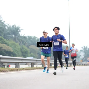Runner Photo 7383165
