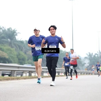Runner Photo 7383169