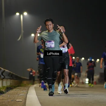 Runner Photo 7383172