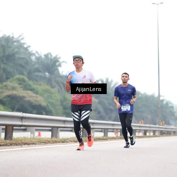 Runner Photo 7383180