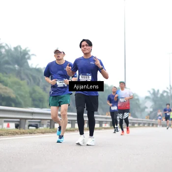 Runner Photo 7383187