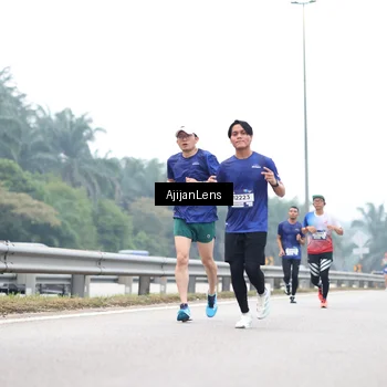 Runner Photo 7383206