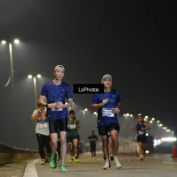 Runner Photo 7383256