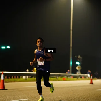 Runner Photo 7383258