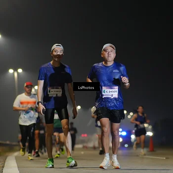 Runner Photo 7383263