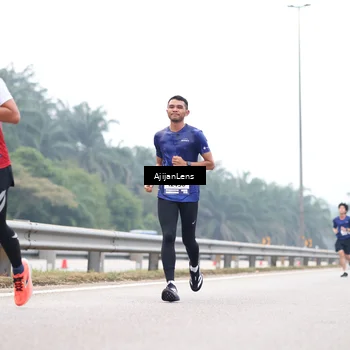Runner Photo 7383272