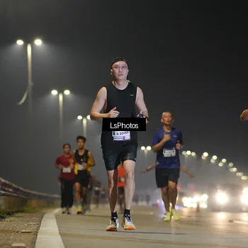 Runner Photo 7383294