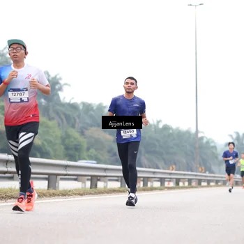 Runner Photo 7383343