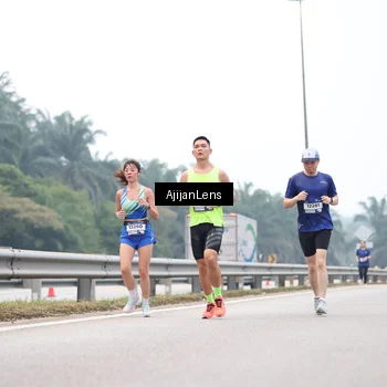 Runner Photo 7383351