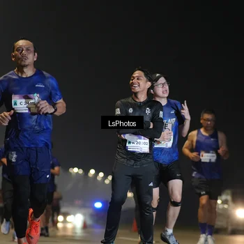Runner Photo 7383367