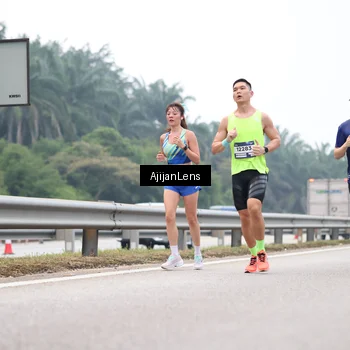 Runner Photo 7383379