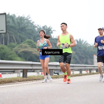 Runner Photo 7383397