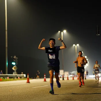 Runner Photo 7383405