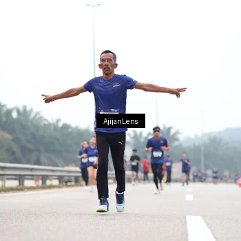 Runner Photo 7383423