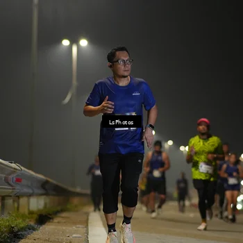 Runner Photo 7383435