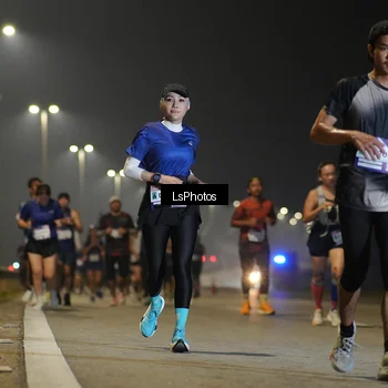 Runner Photo 7383446