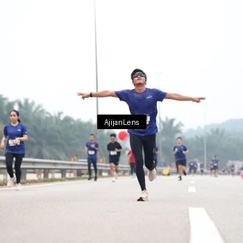 Runner Photo 7383487