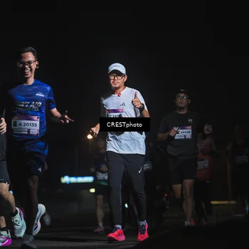 Runner Photo 7383504