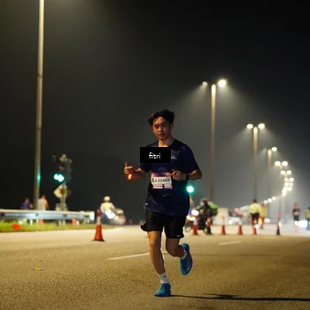 Runner Photo 7383511