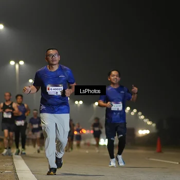 Runner Photo 7383530
