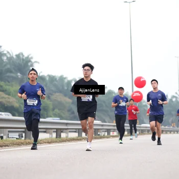 Runner Photo 7383572