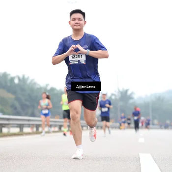 Runner Photo 7383574