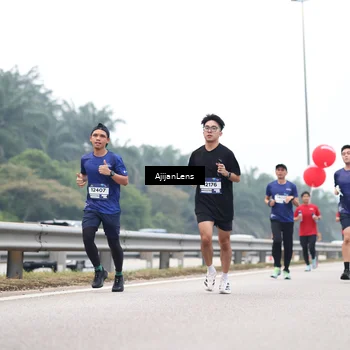 Runner Photo 7383584