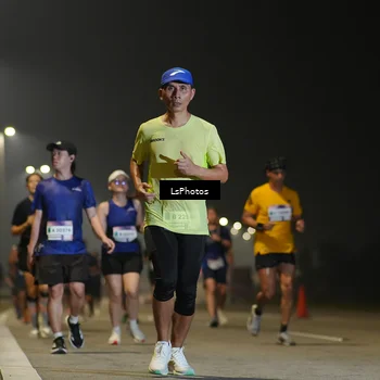 Runner Photo 7383596