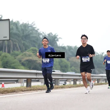 Runner Photo 7383597
