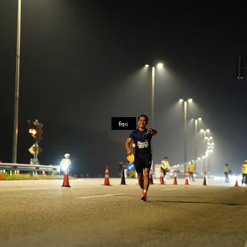 Runner Photo 7383598