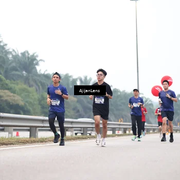 Runner Photo 7383610