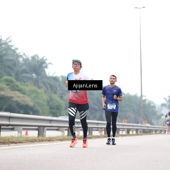 Runner Photo 7383628