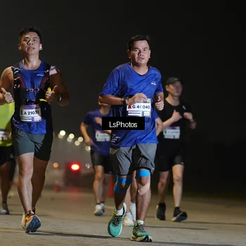 Runner Photo 7383636