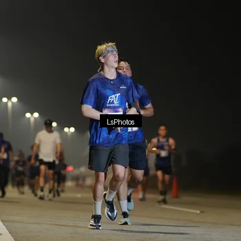 Runner Photo 7383642