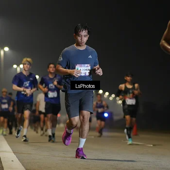 Runner Photo 7383645