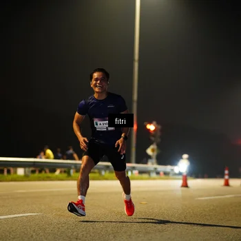 Runner Photo 7383654
