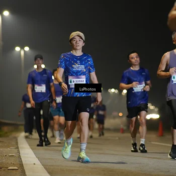 Runner Photo 7383682
