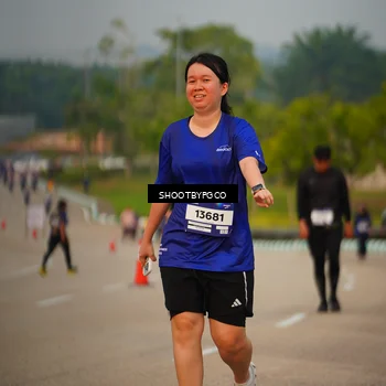 Runner Photo 7383698
