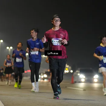 Runner Photo 7383705