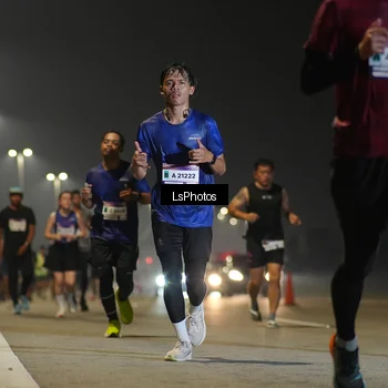 Runner Photo 7383715