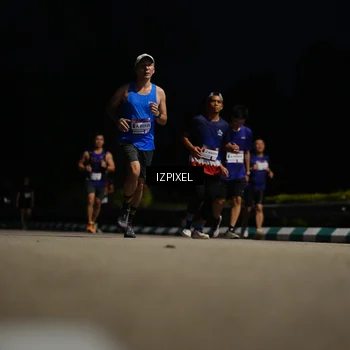 Runner Photo 7383736